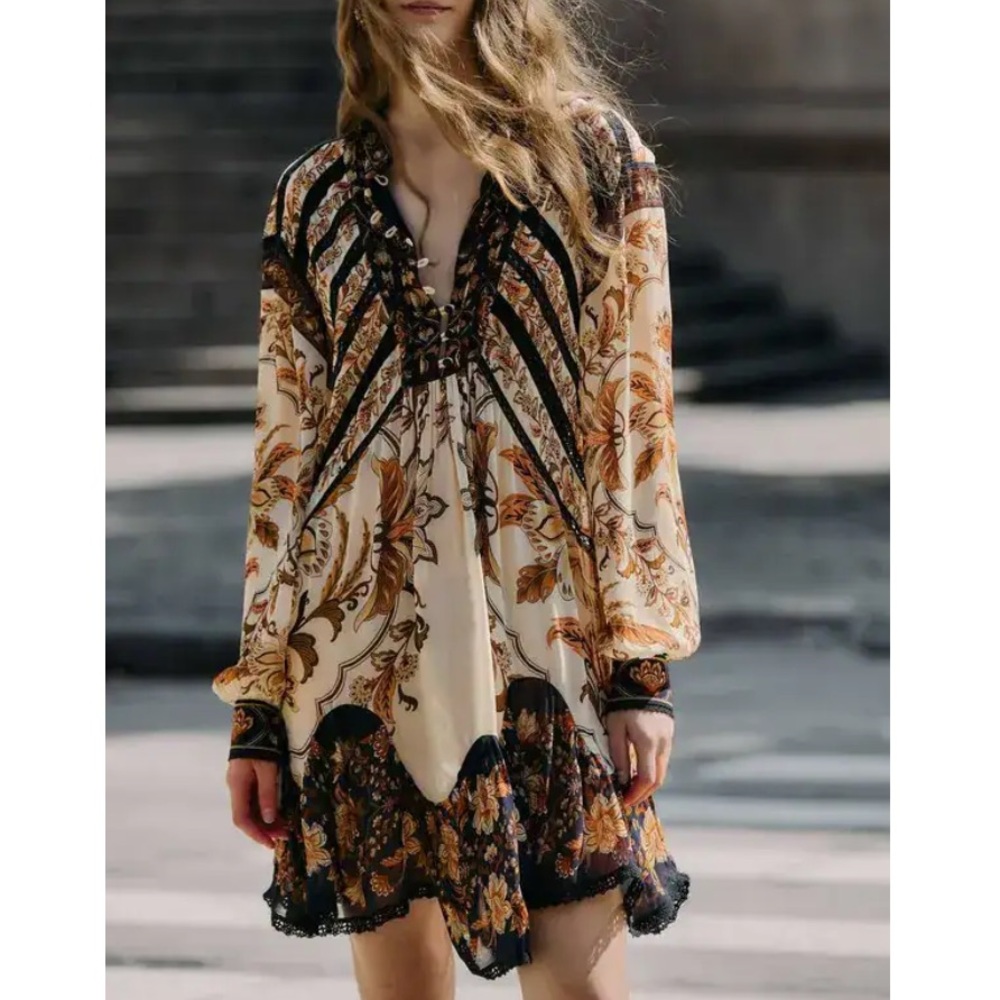 FARM Rio Majestic Garden Long Sleeve Lace Insets Trapeze Dress in Sand XS